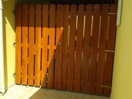 Casa Com Varanda Próxima De Comércios No Sion Em Itanhaém Sp