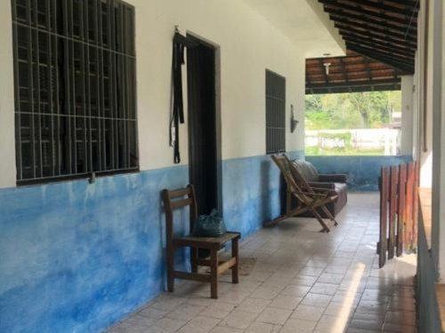 Imagem 13 de 30 de Mini Sitio Em Itanhaém, No Bairro Indaia, Com Baias, Cômodos Amplos, Quintal Para Plantação, Criação De Animal De Pequeno Porte, Aceita Carro Como Parte Do Pagamento Ref: 6742/ac
