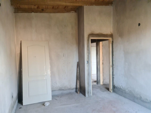 Casa En Venta En Construcción En La Plata