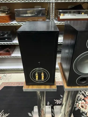 Monitor Audio Bronze 2 - Par De Caixas Acústicas Bookshelf