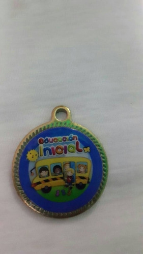 Medallas De Graduacion De Prescolar Y De 6to Grado