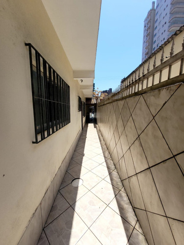 Sobrado 4 Dormitórios 3 Wc Vila Tupi 200 M. Da Praia 171m2.