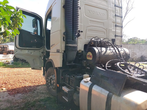 Imagem 3 de 14 de Fh 460 2018 6x4 - Pacote Ec - Globetrotter