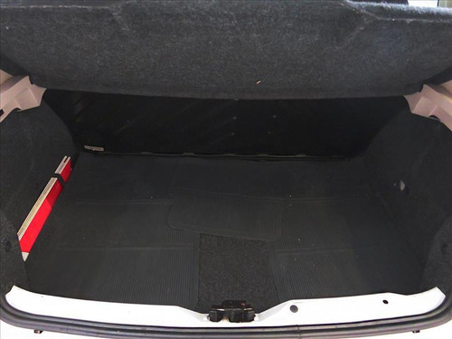 Imagem 6 de 10 de Peugeot 207 1.4 Active 8v Flex 4p Manual 2014