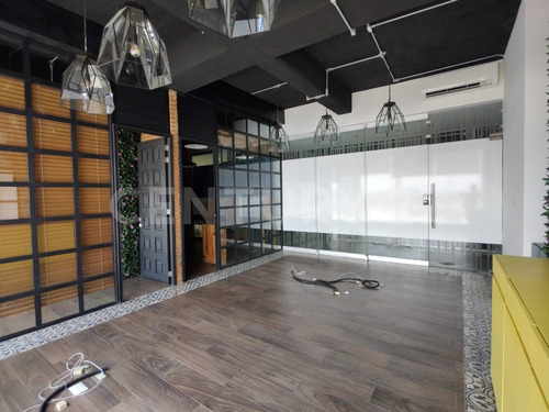 Oficina En Venta En Torre Loreta, Lomas De Angelópolis, Puebla