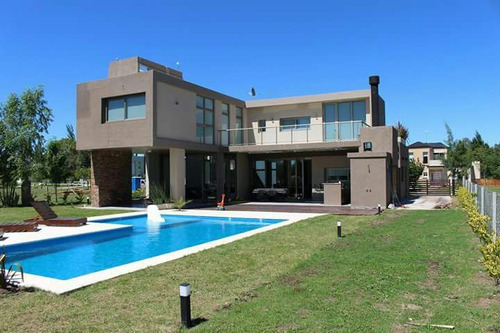 Imagen 3 de 10 de Ruta 2 - Miralagos -residencia Estilo Minimalista Ref. 19698
