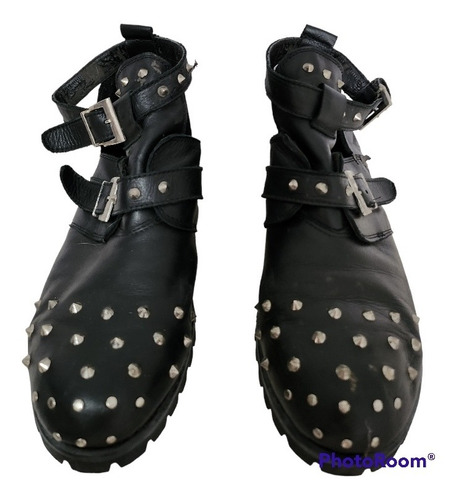 Imagen 2 de 3 de Zapatos Punk De Cuerito Y Tachas Marca Ona Saez Usados