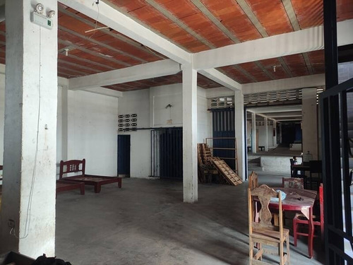 Imagen 4 de 13 de Johanna Castillo Vende 0414 5951217 Galpon En San Blas