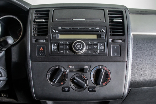 Imagen 18 de 25 de Nissan Tiida 2011 1.8 Visia 5 P Knd