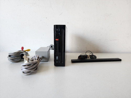 Imagen 1 de 7 de Nintendo Wii 512mb Standard Color Negro - Sin Controles