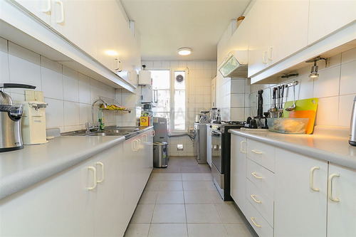 Departamento En Venta De 3 Dorm. En Providencia