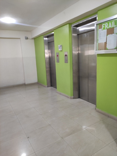 Imagen 9 de 11 de Apto. En Venta Av. Fuerzas Aéreas Urb. Los Chaguaramos