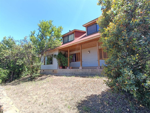 Casa En Venta De 3 Dorm. En Olmué