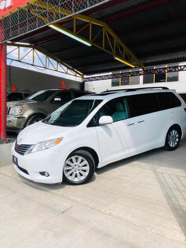 Imagen 2 de 11 de Toyota Sienna 2011 Xle Piel At