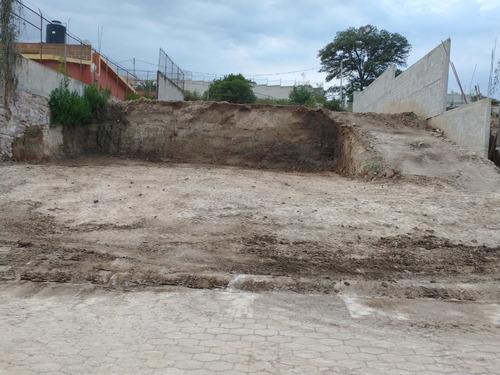 Terreno En Paseos De Sayavedra Con Excelente Vista Al Bosque De Condado De Sayavedra