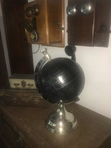 Imagen 2 de 9 de Globo Terráqueo Base Y Eje Metálico 40 Cm Holandés