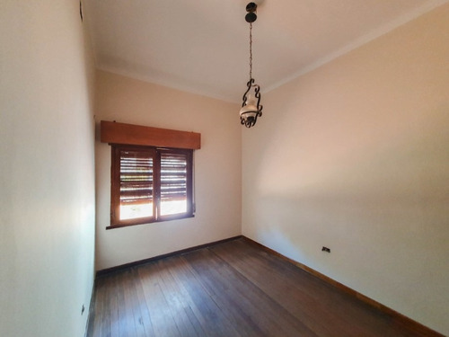 Imagen 12 de 14 de Chalet En Venta En Castelar Sur