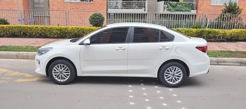 Kia Rio 1.4 Emotion sedan