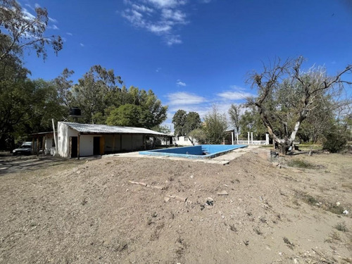 Complejo De Viviendas En Venta - 2 Casas - 2.335mts2 - San Rafael