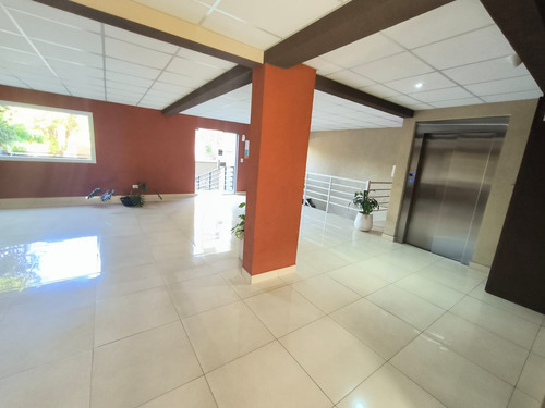 Departamento 3 Ambientes Con Cochera En Alquiler En Muñiz