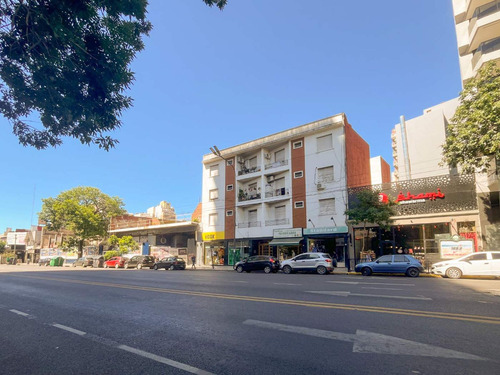 Venta Depto 2 Amb /luminoso/ Terraza/3 Piso