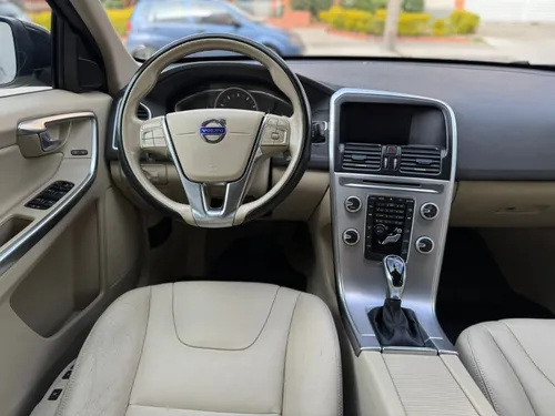 Volvo XC60 2.0 T5 Awd Summum