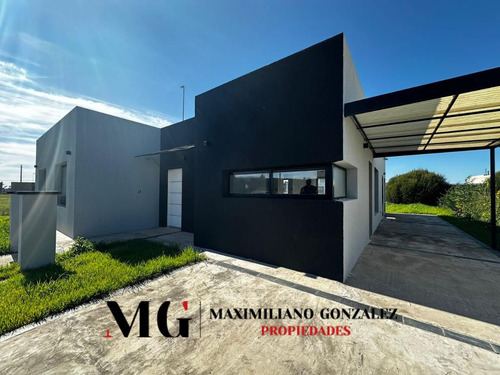 Casa En Venta, 5 Ambientes - La Alameda, Canning