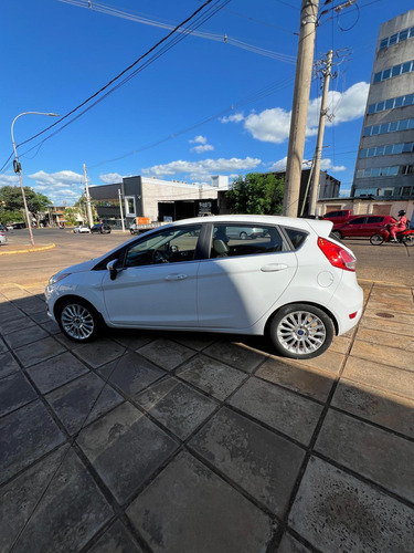 Ford Fiesta Kinetic 1.6 S 120cv 2015