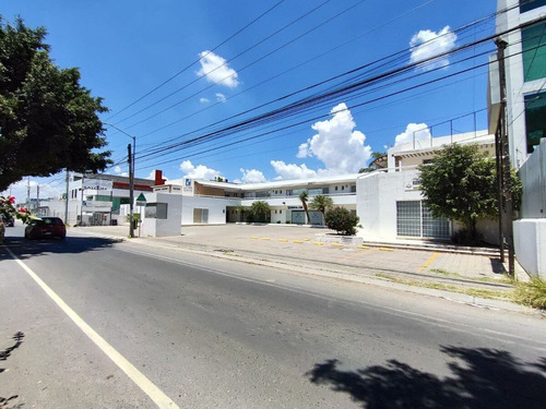 Local Comercial En Venta En Plaza Comercial En Carretera A Tlacote