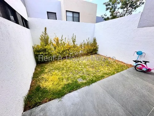 Zibata, Qro. Se Vende Casa Con 3 Recamaras 175 M2 De Construccion Qh 253112