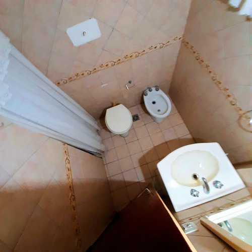 Imagen 12 de 14 de ¿buscas Un 2 Ambientes De Bajas Expensas, Céntrico Y En Buen Estado? Tengo Esta Opción Para Vos!