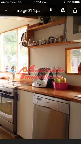 Muy Buena Casa, En Zona Residencial- Ref: 5213