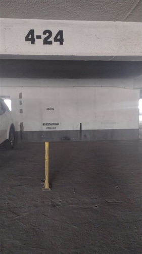 Imagen 8 de 14 de Estacionamiento En Arriendo En Santiago