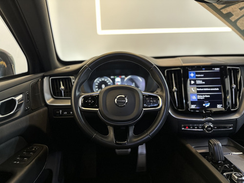Volvo XC60 2.0 T8 HYBRID R-DESIGN AWD GEARTRONIC
