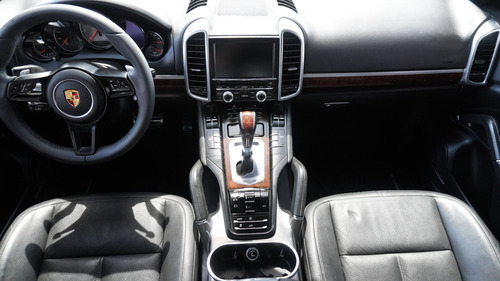 Porsche Cayenne 4.8 V8 Tiptronic S At