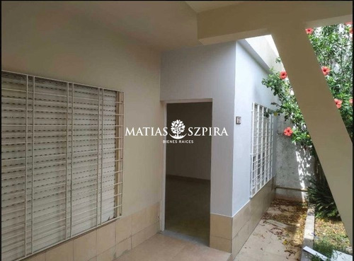 Casa En Venta En Merlo
