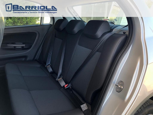 Imagen 9 de 15 de Volkswagen Gol Trendline 2021 0km - Barriola