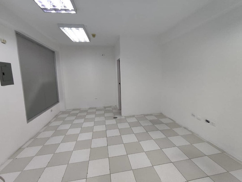 Imagen 6 de 10 de Local En Alquiler Barrio Obrero
