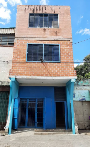 Imagen 12 de 19 de Frances Mijares Vende Edificio Comercial En La Candelaria 146616 04144990395