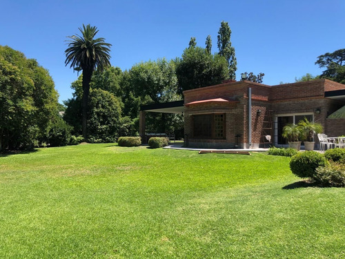 Imagen 13 de 30 de Venta Casa 5 Amb En Club De Campo Los Pinguinos, Ituzaingo