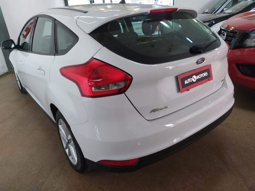Imagen 4 de 17 de Ford Focus 2.0 Se 5pts 2016