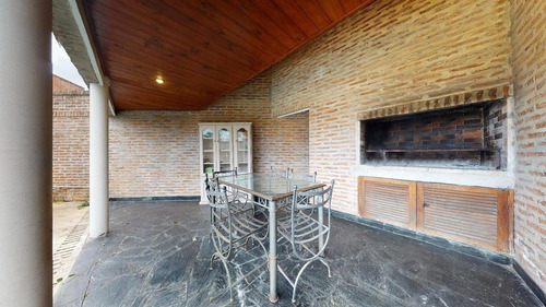 Imagen 26 de 30 de Casa En City Bell Calle 13c Esq. 464 Dacal Bienes Raices