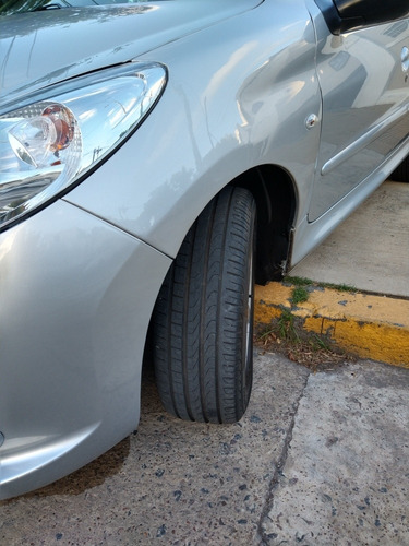 Peugeot 207 1.9 Sedan Xs 2009