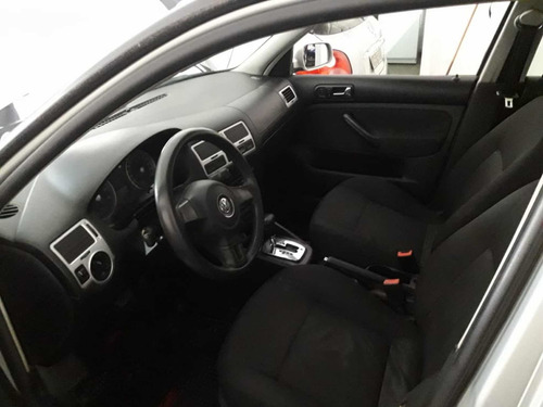 Volkswagen Bora 2.0 Trendline 115cv Tiptronic 2011 C Gnc 5ta