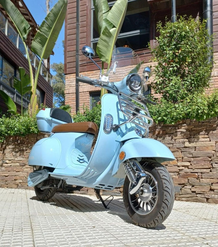 Imagen 3 de 11 de New Vespa Moto Electrica Scooter Retro Vintage Sunraleloir