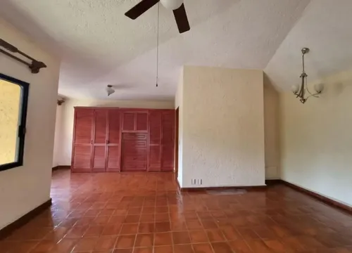 Casa En Renta En La Toscana, Acapatzingo Cuernavaca Morelos.