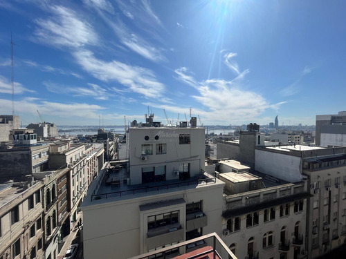Venta Oficina Ciudad Vieja