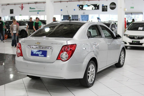 Imagem 4 de 14 de Chevrolet Sonic 1.6 Ltz Sedan 16v Flex 4p Automático