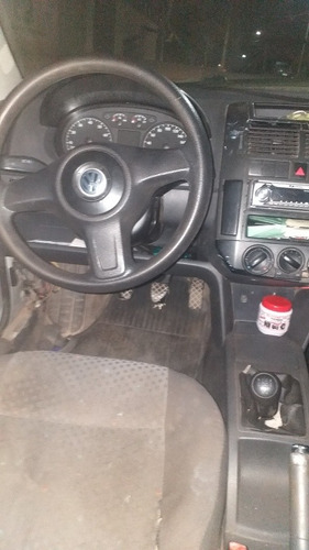 Imagem 4 de 8 de Volkswagen Polo 2003 1.0 16v 5p