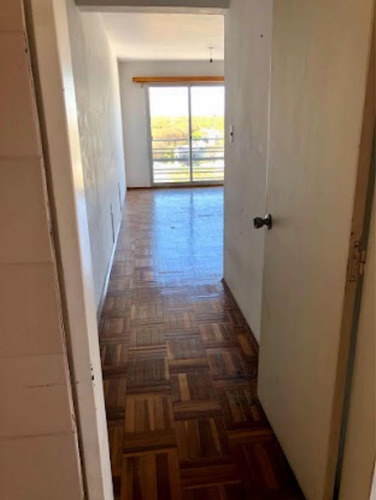 Apto Al Frente, 1 Dorm. Aguilar 1192 Esq. Agraciada - Aguada